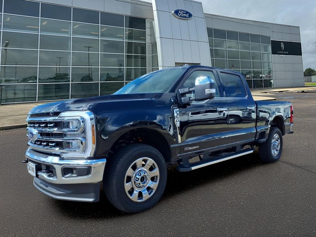 2026 Ford F-350 LARIAT