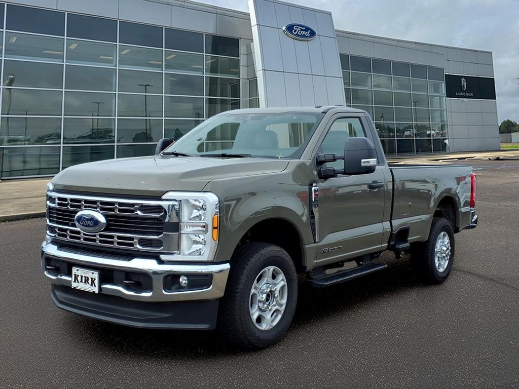 2026 Ford F-350 XLT