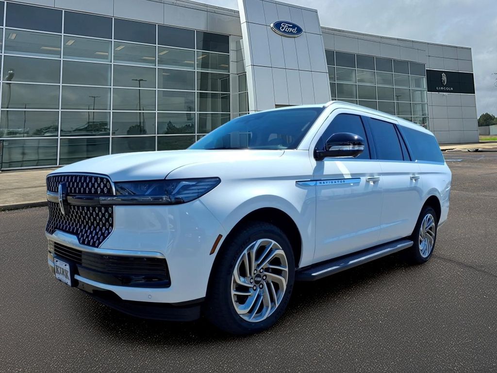 2026 Lincoln Navigator L Premiere