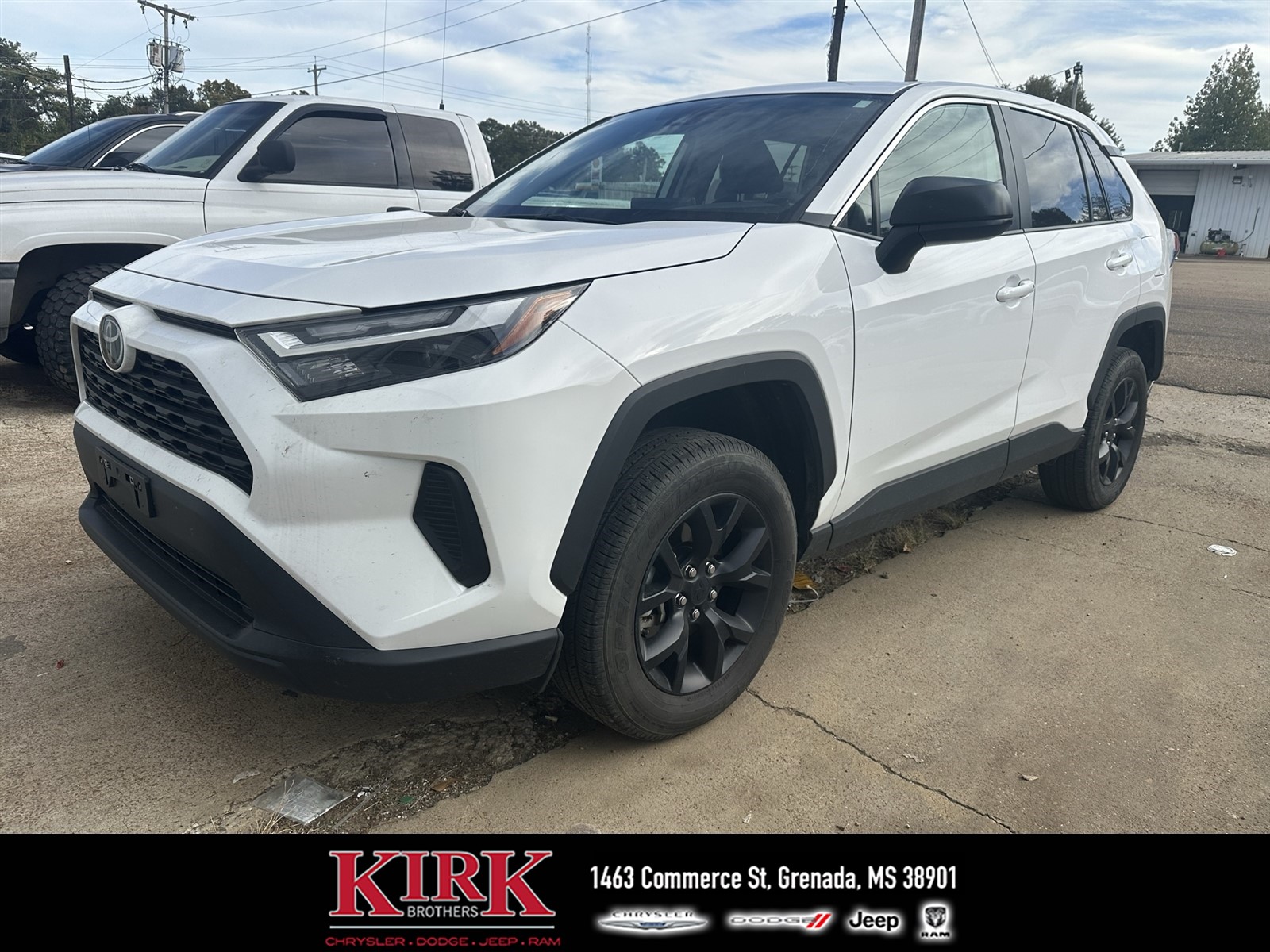 2025 Toyota RAV4 LE