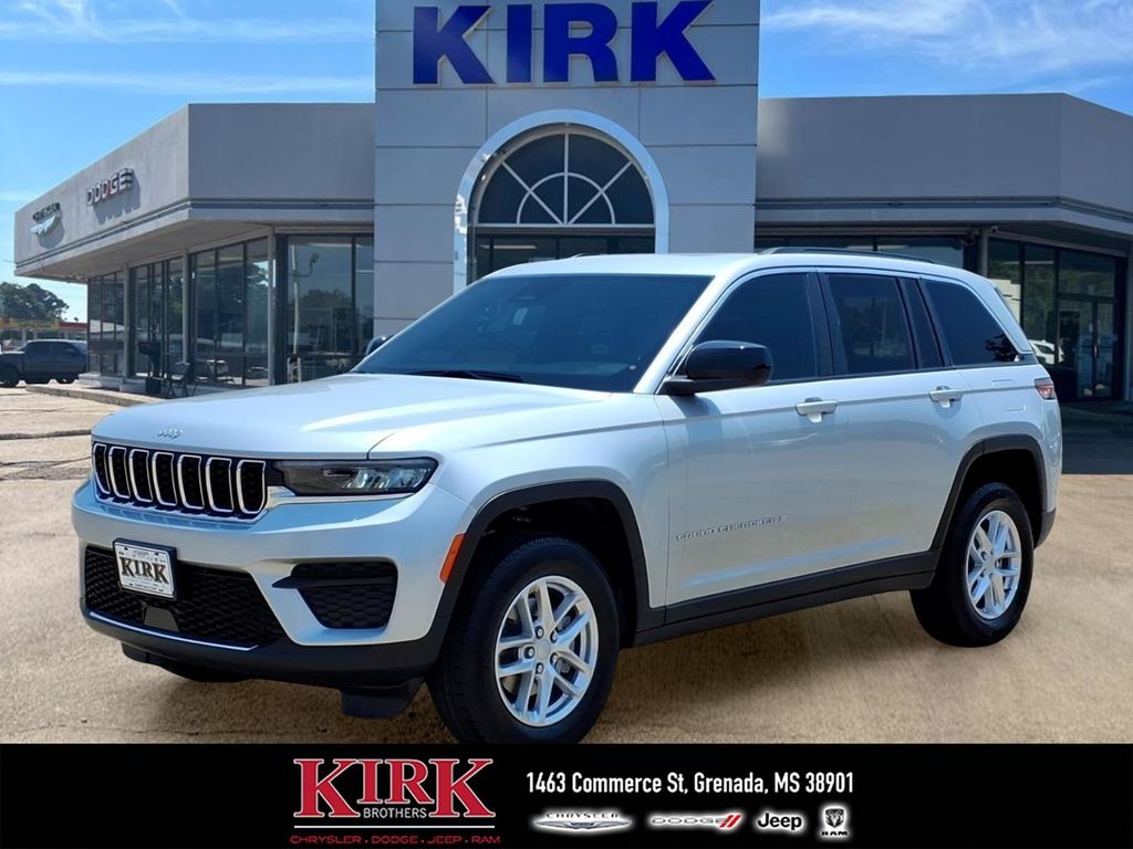 2026 Jeep Grand Cherokee Laredo X