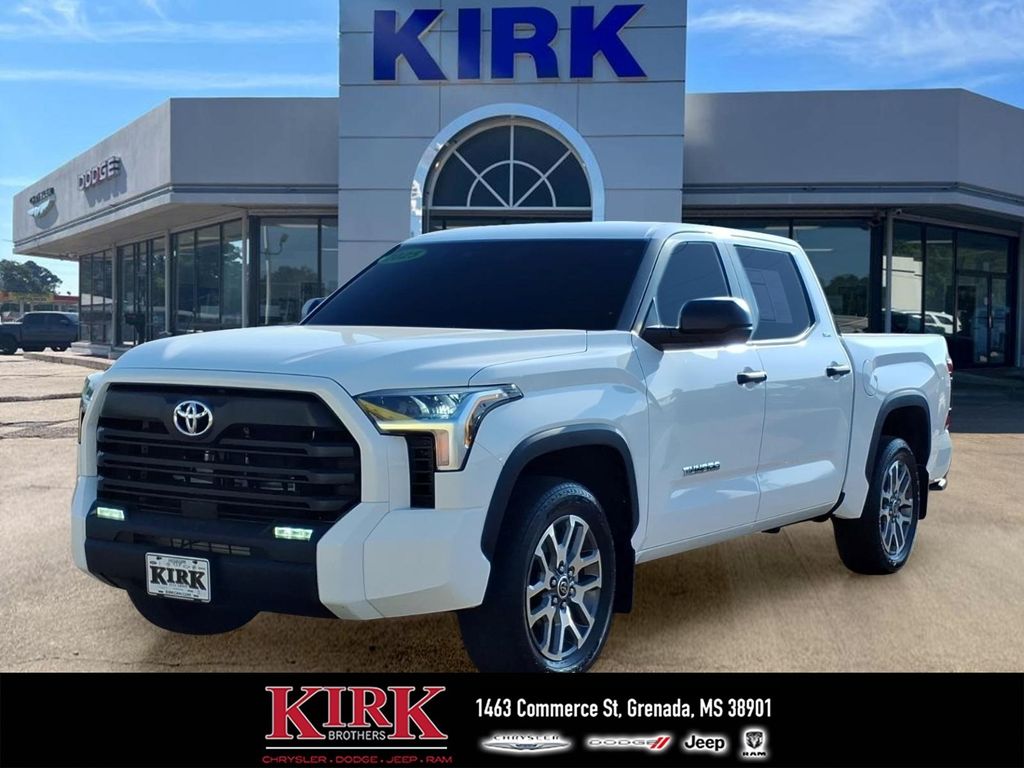 2025 Toyota Tundra SR5