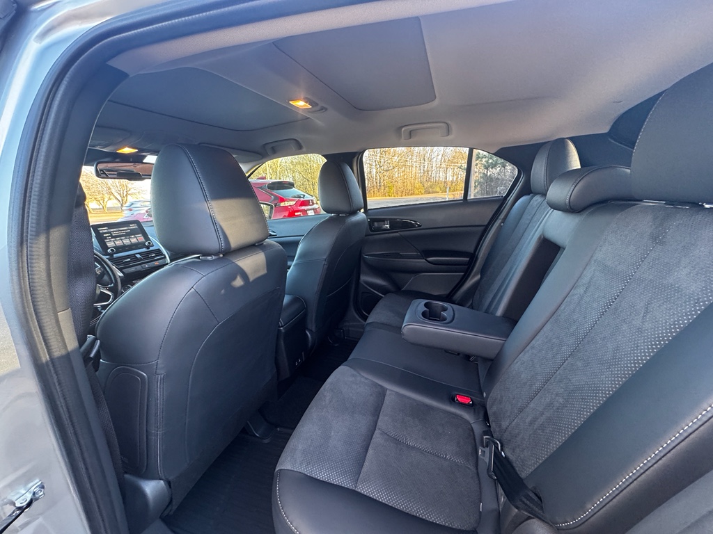 New 2026  Mitsubishi SE image 8