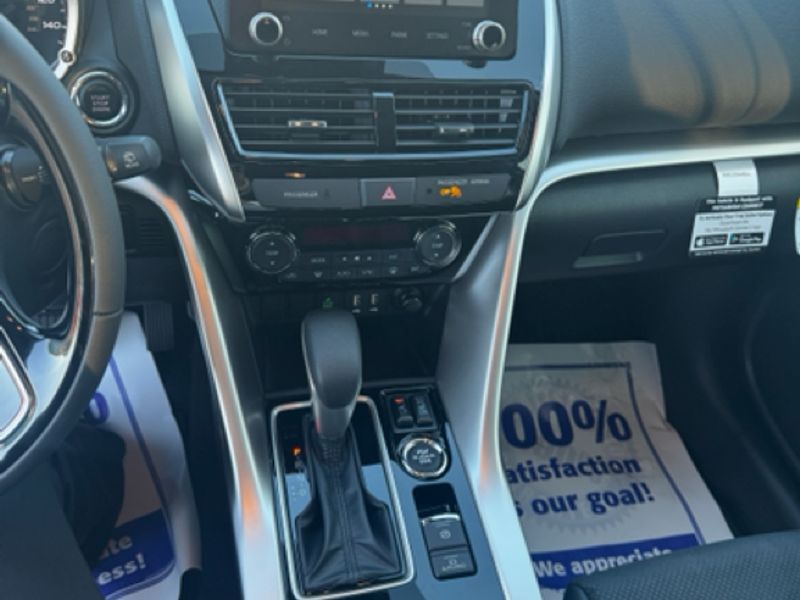 New 2026  Mitsubishi SE image 11