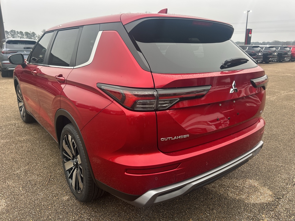 New 2026 Red Diamond Mitsubishi SE image 6