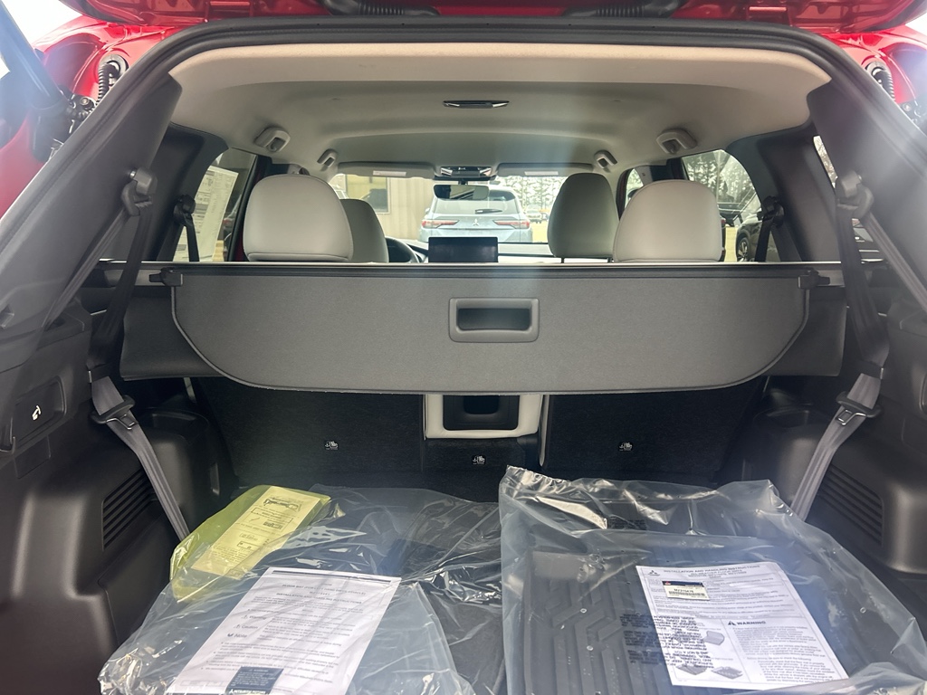 New 2026 Red Diamond Mitsubishi SE image 7