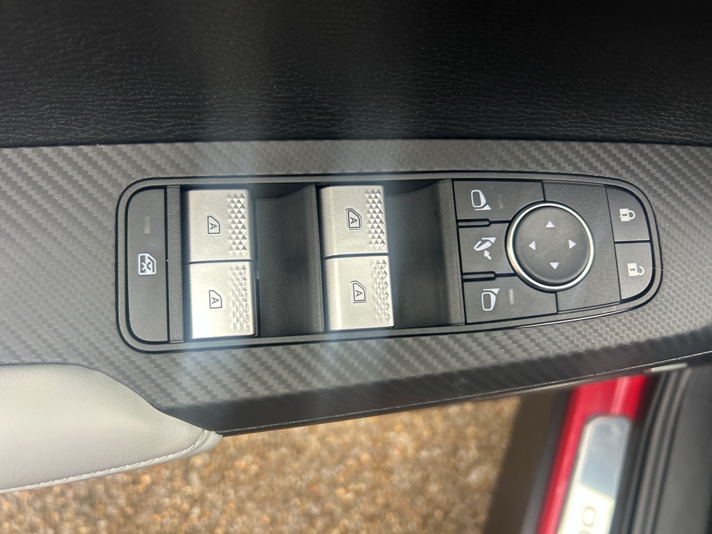 New 2026 Red Diamond Mitsubishi SE image 14