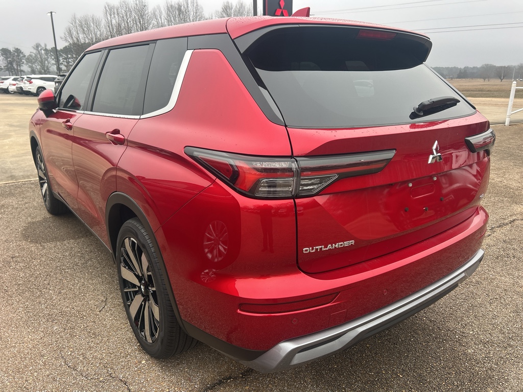 New 2026 Red Diamond Mitsubishi SE image 6