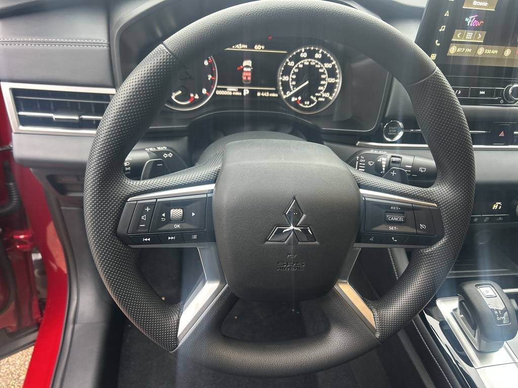 New 2026 Red Diamond Mitsubishi ES image 15