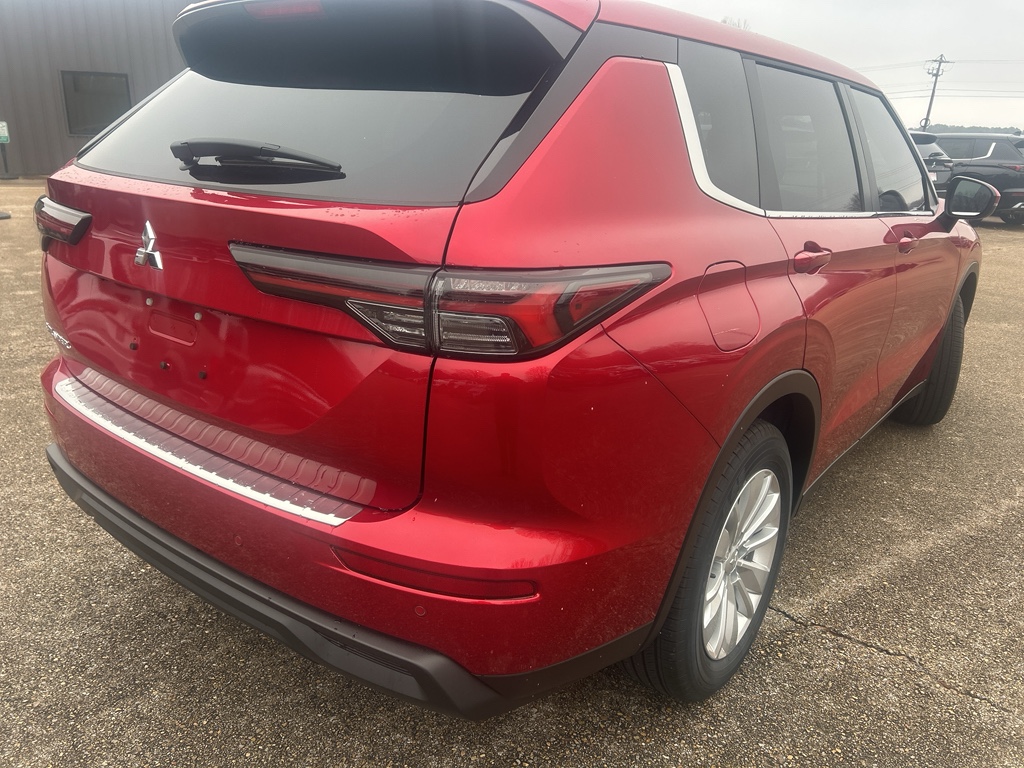 New 2026 Red Diamond Mitsubishi ES image 4