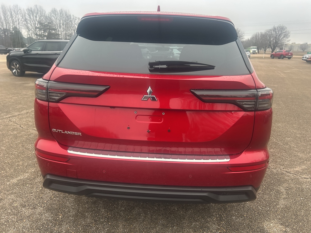 New 2026 Red Diamond Mitsubishi ES image 5