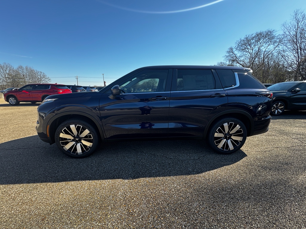 New 2026 Cosmic Blue Metallic Mitsubishi LE image 3