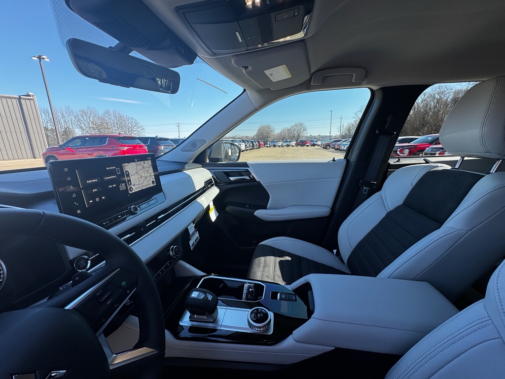 New 2026 Cosmic Blue Metallic Mitsubishi LE image 13