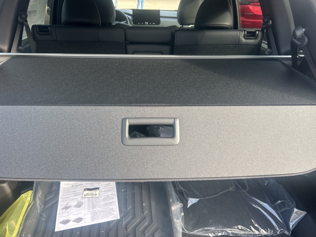 New 2026 Black Diamond Mitsubishi LE image 7