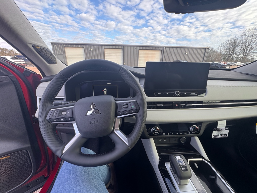 New 2026 Red Diamond Mitsubishi LE image 11