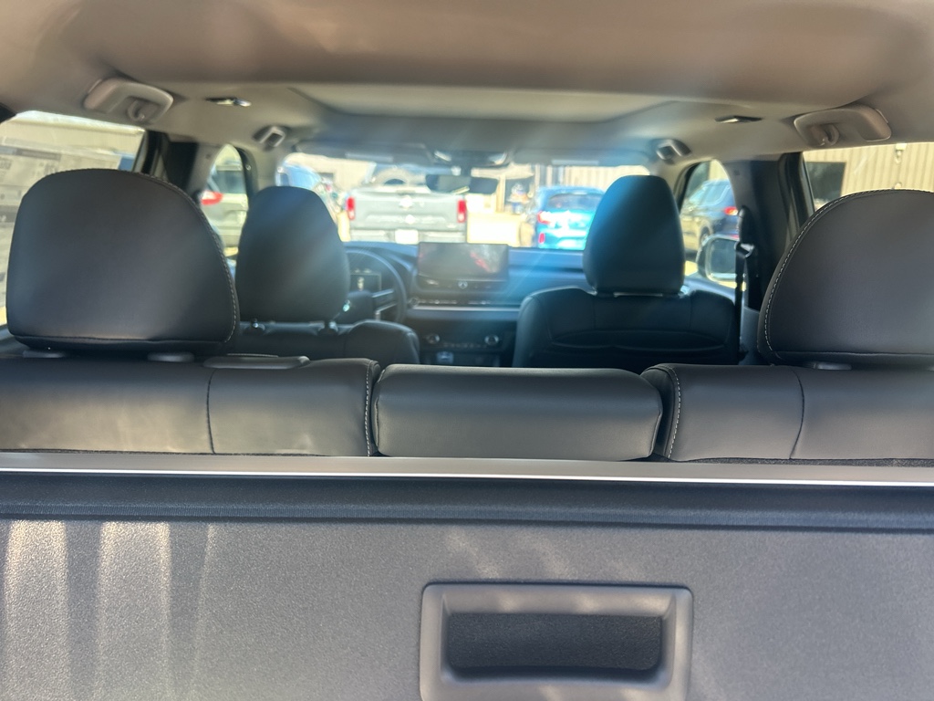 New 2026 Labrador Black Pearl Mitsubishi SE image 7