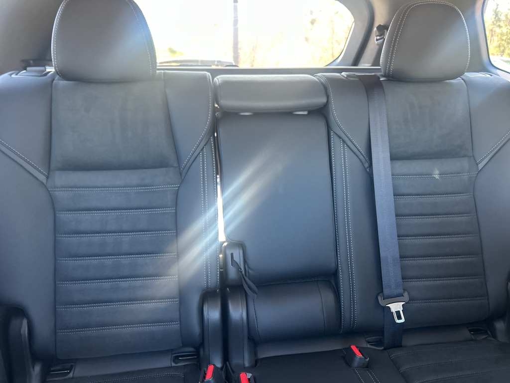 New 2026 Labrador Black Pearl Mitsubishi SE image 10