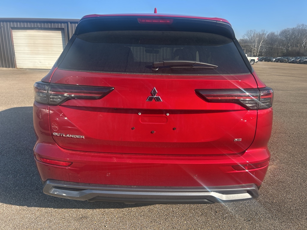 New 2026 Red Diamond Mitsubishi SE image 5