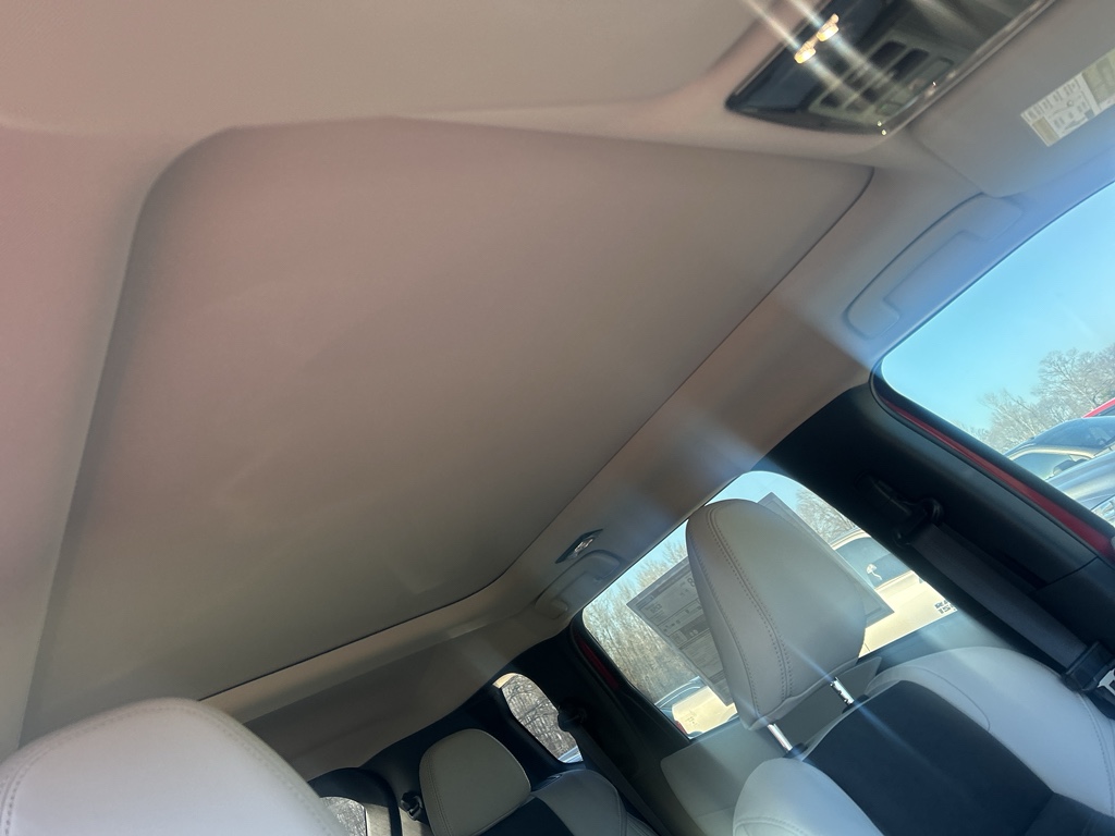 New 2026 Red Diamond Mitsubishi SE image 12