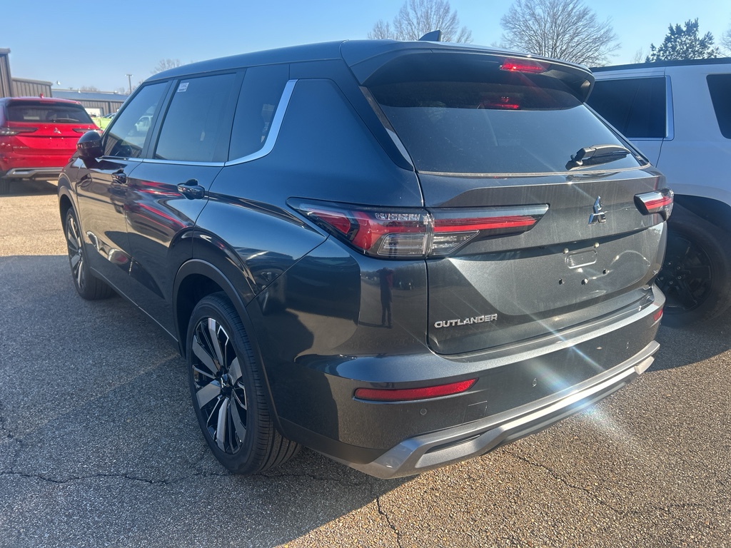 New 2026 Graphite Gray Mitsubishi SE image 6