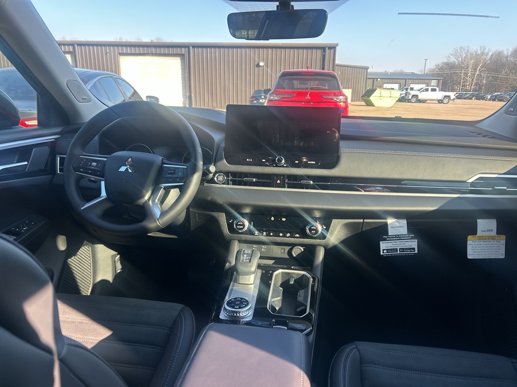 New 2026 Graphite Gray Mitsubishi SE image 8