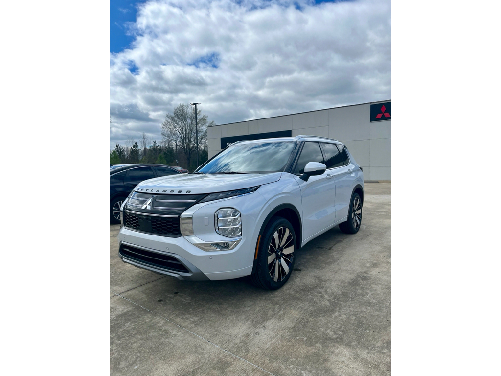 New 2026 White Diamond Mitsubishi SEL image 2