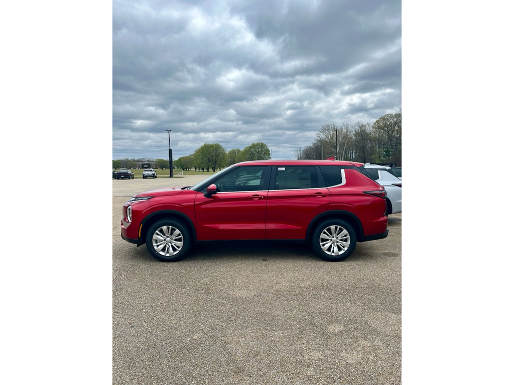 New 2026 Red Diamond Mitsubishi ES image 4