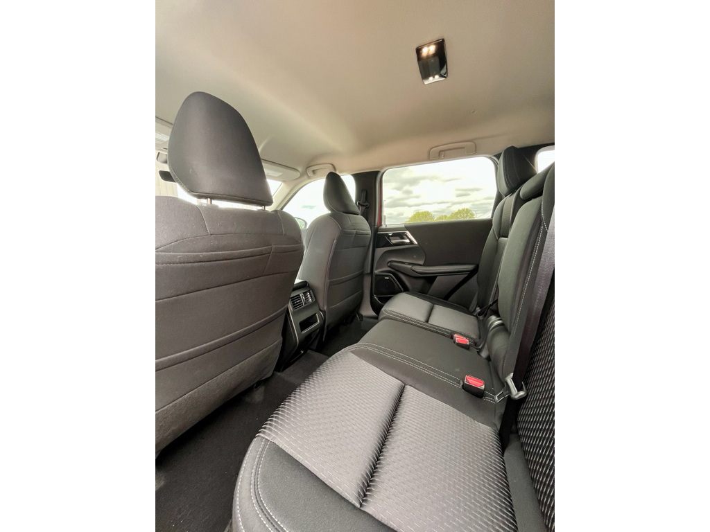 New 2026 Red Diamond Mitsubishi ES image 10