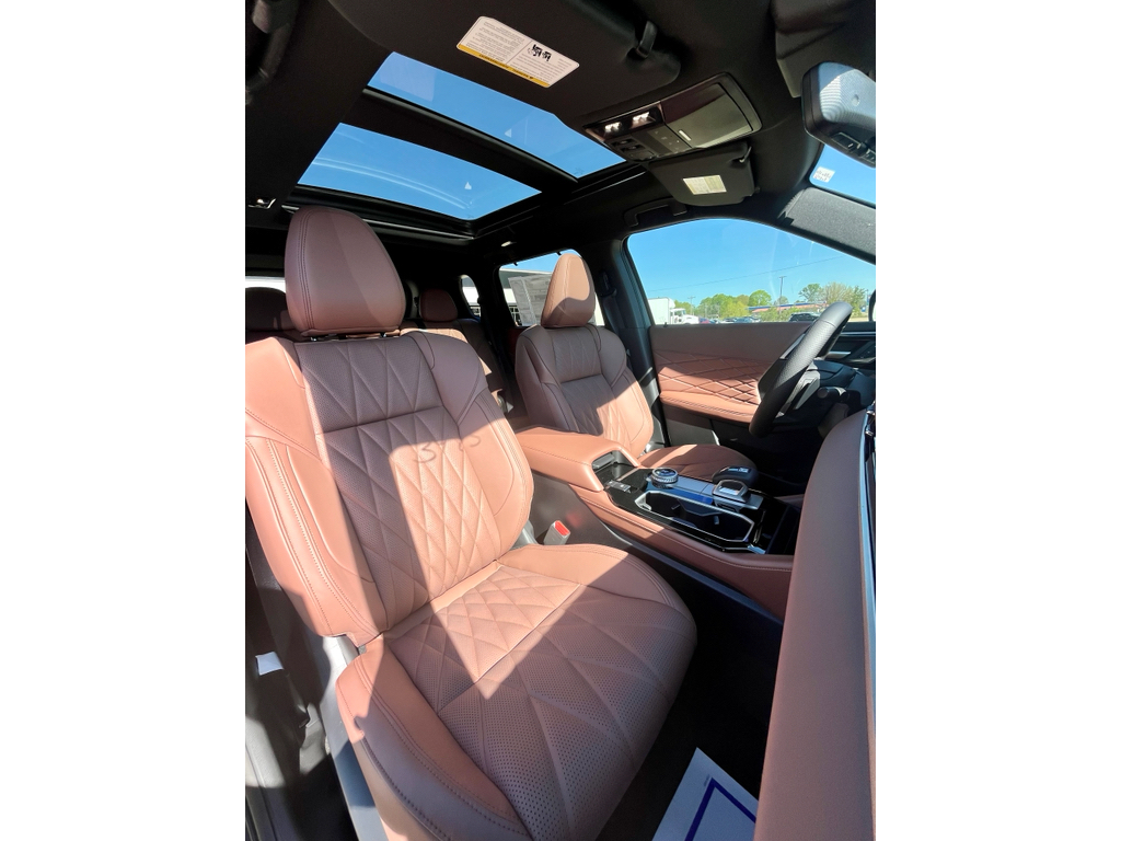 New 2026 Graphite Gray Mitsubishi SEL image 9