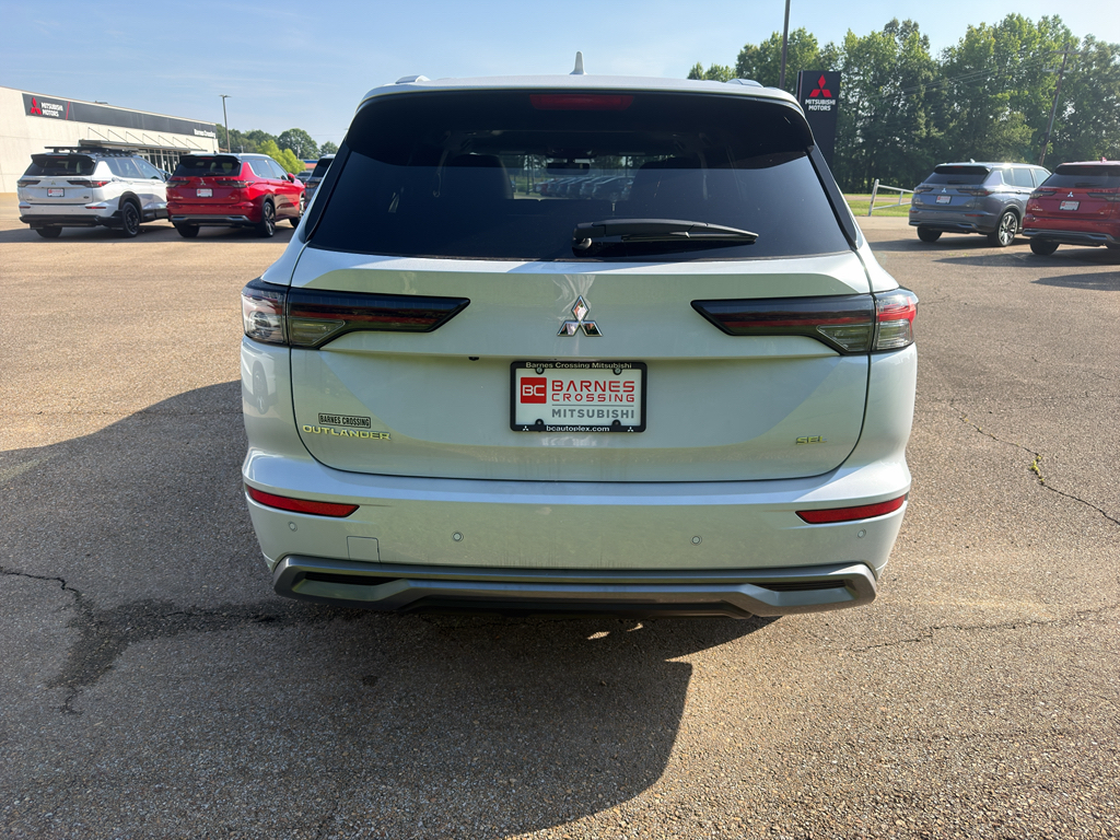 New 2026 White Diamond Mitsubishi SEL image 5