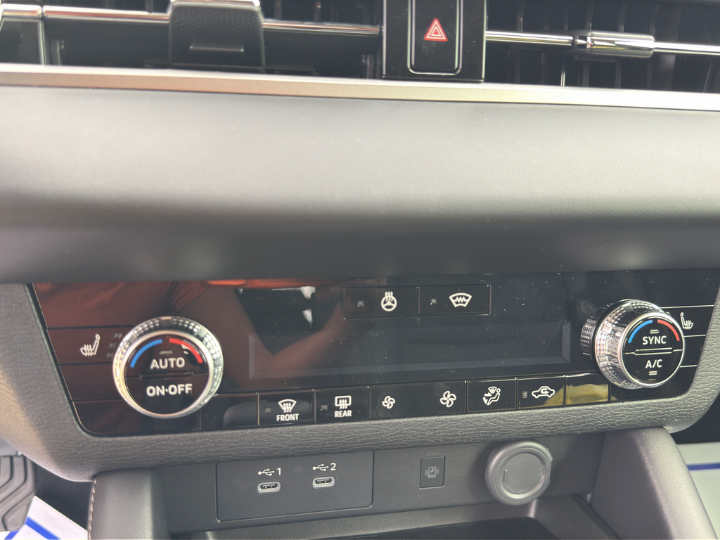 New 2026 Moonstone Gray Metallic W Mitsubishi Trail Edition image 15