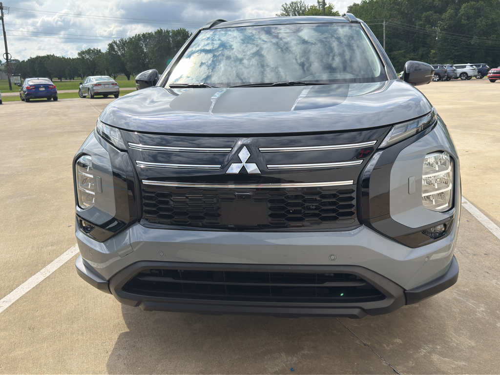 New 2026 Moonstone Gray Metallic W Mitsubishi Trail Edition image 2