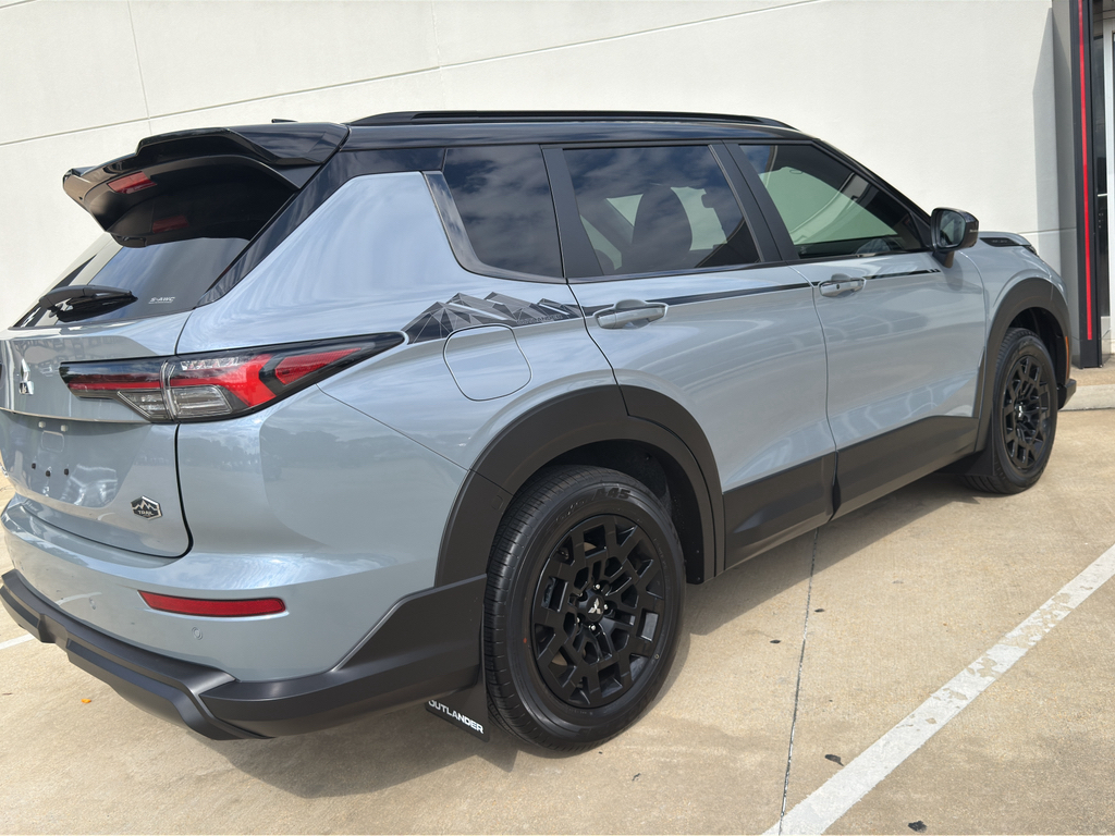 New 2026 Moonstone Gray Metallic W Mitsubishi Trail Edition image 4