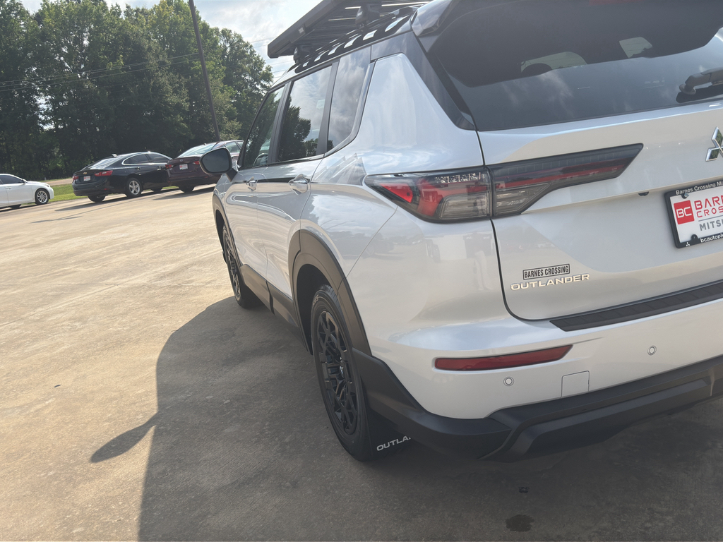 New 2026 White Diamond Mitsubishi Trail Edition image 5