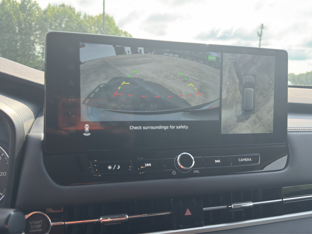 New 2026 White Diamond Mitsubishi Trail Edition image 14