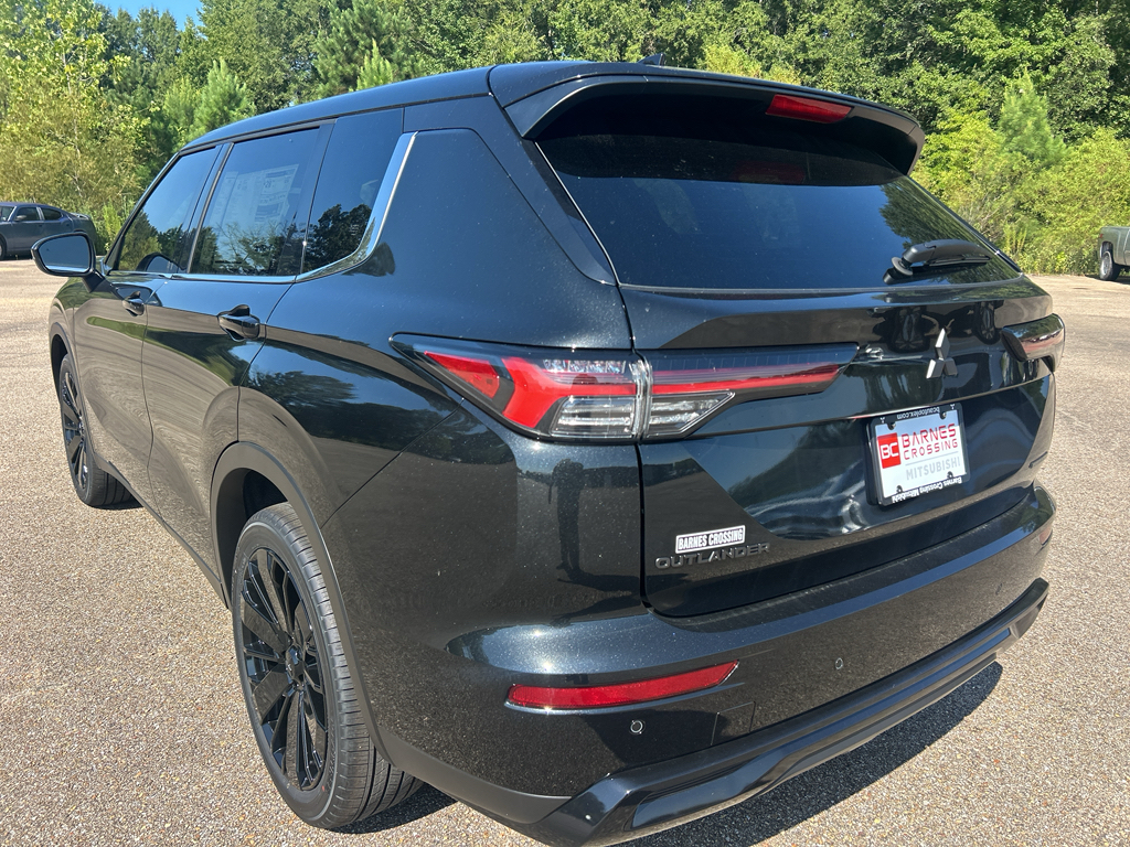 New 2026 Black Diamond Mitsubishi LE image 6