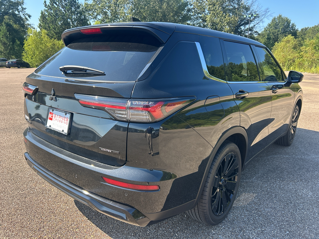 New 2026 Black Diamond Mitsubishi LE image 4