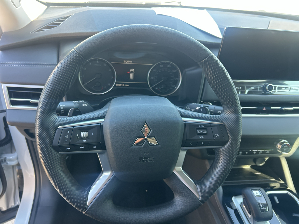 New 2026 White Diamond Mitsubishi ES image 14