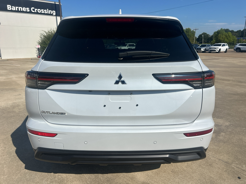 New 2026 White Diamond Mitsubishi ES image 5