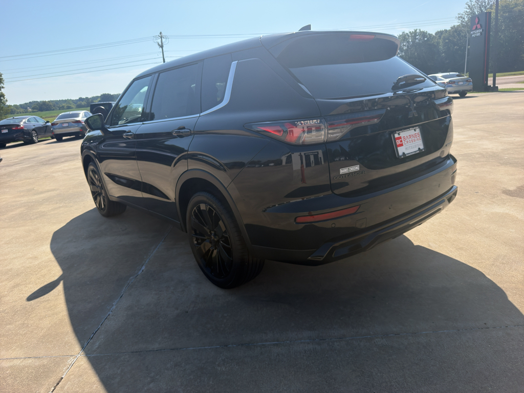 New 2026 Black Diamond Mitsubishi LE image 6