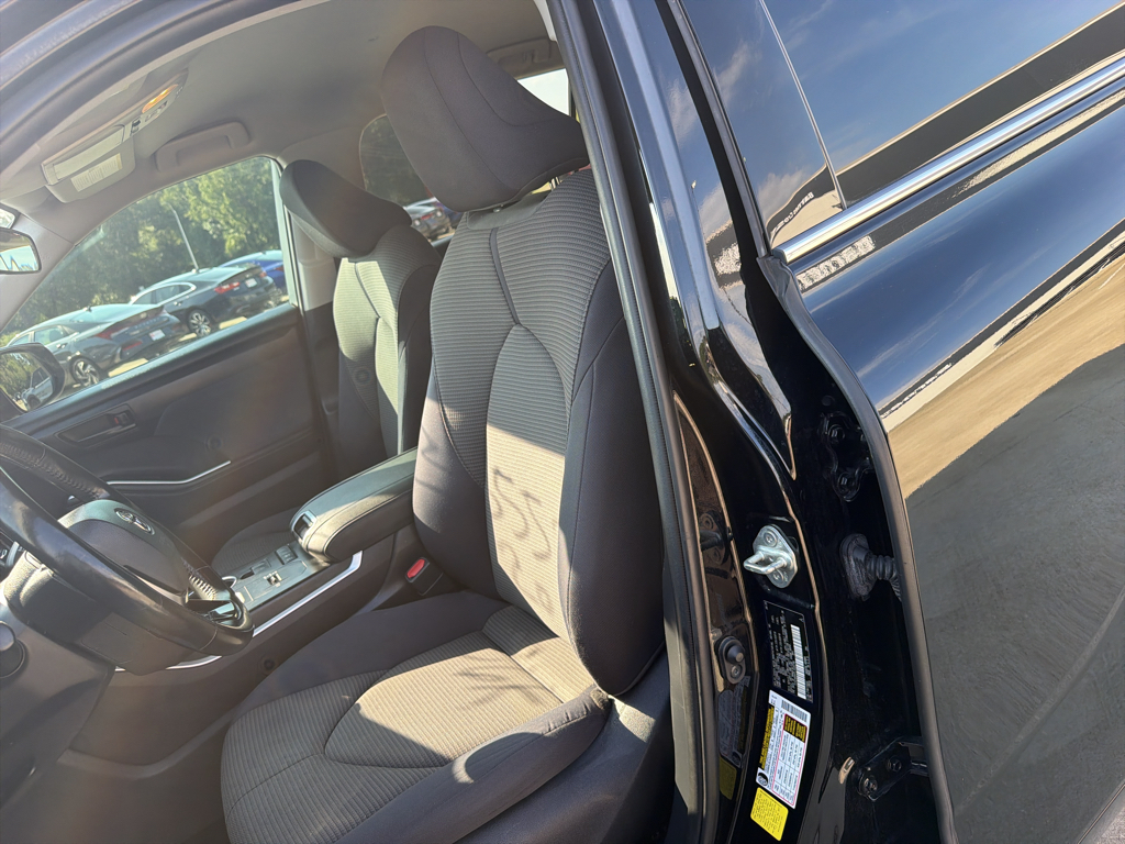Used 2020 Midnight Black Metallic Toyota Hybrid LE image 11