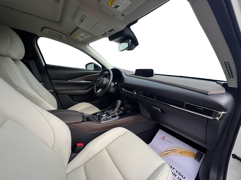 Used 2025 Snowflake White Pearl Mica Mazda 2.5 Turbo Premium Plus Package image 6