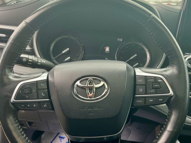 Used 2021 Blueprint Toyota Platinum image 12