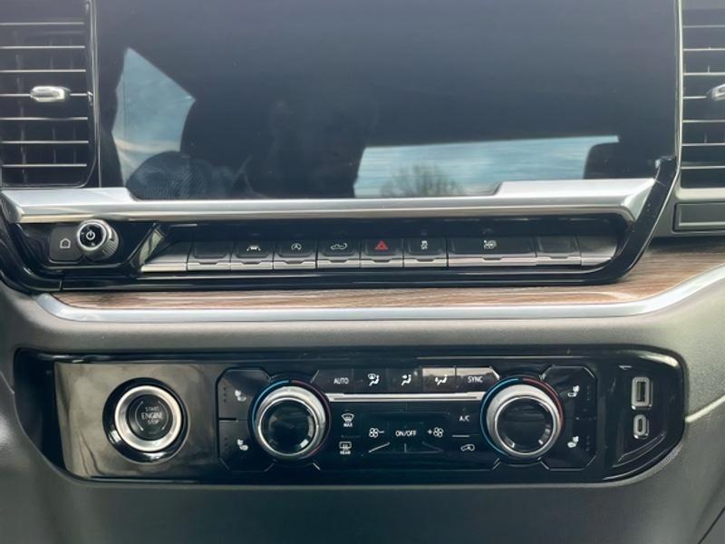 Used 2023 Summit White Chevrolet LT image 8