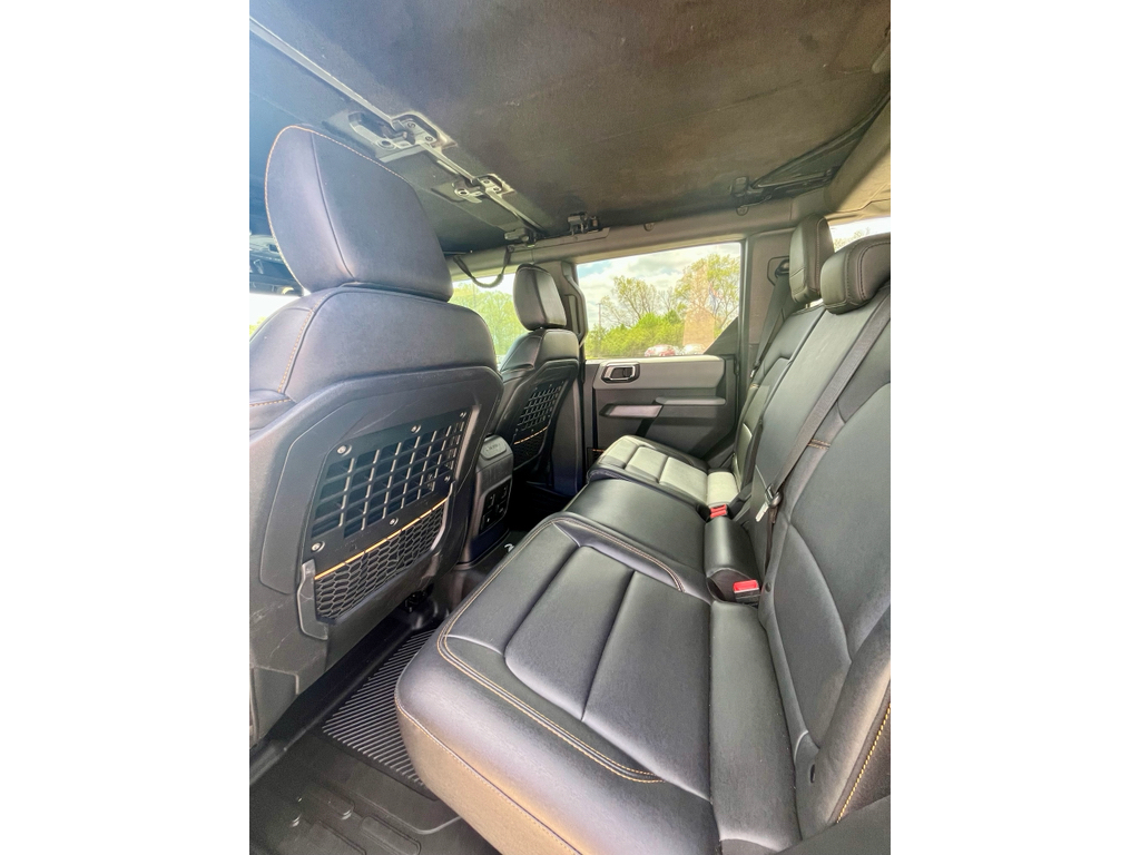 Used 2022 Eruption Green Metallic Ford Badlands image 11