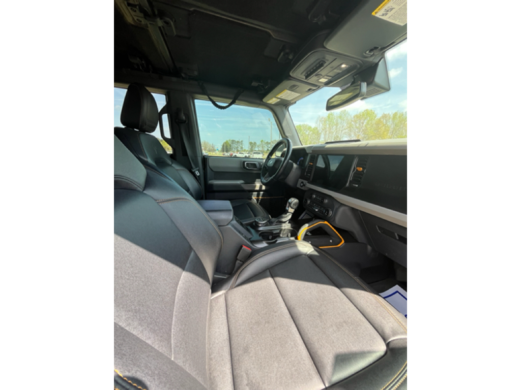 Used 2022 Eruption Green Metallic Ford Badlands image 10