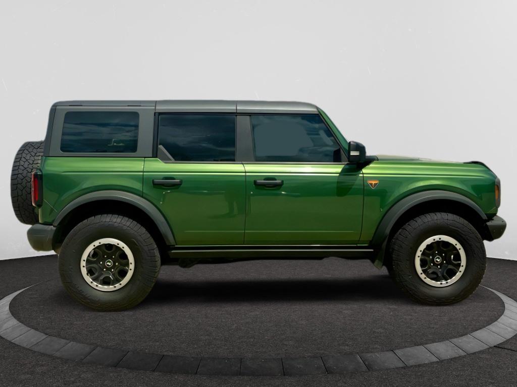Used 2022 Eruption Green Metallic Ford Badlands image 4