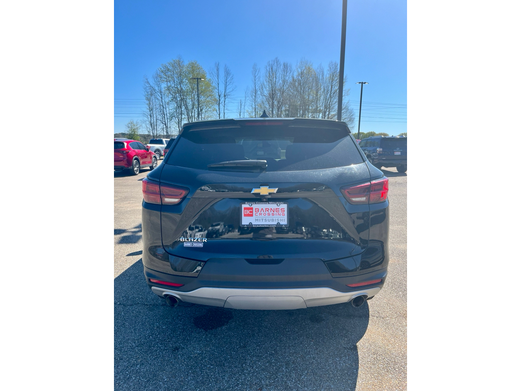 Used 2024 Black Chevrolet LT image 5