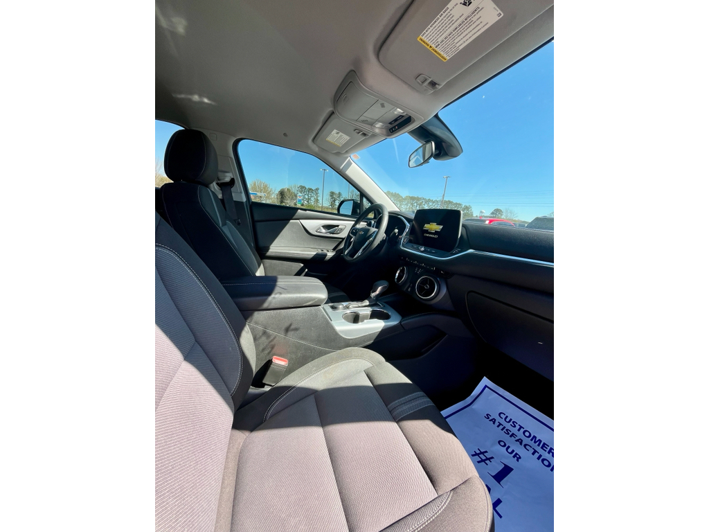 Used 2024 Black Chevrolet LT image 8