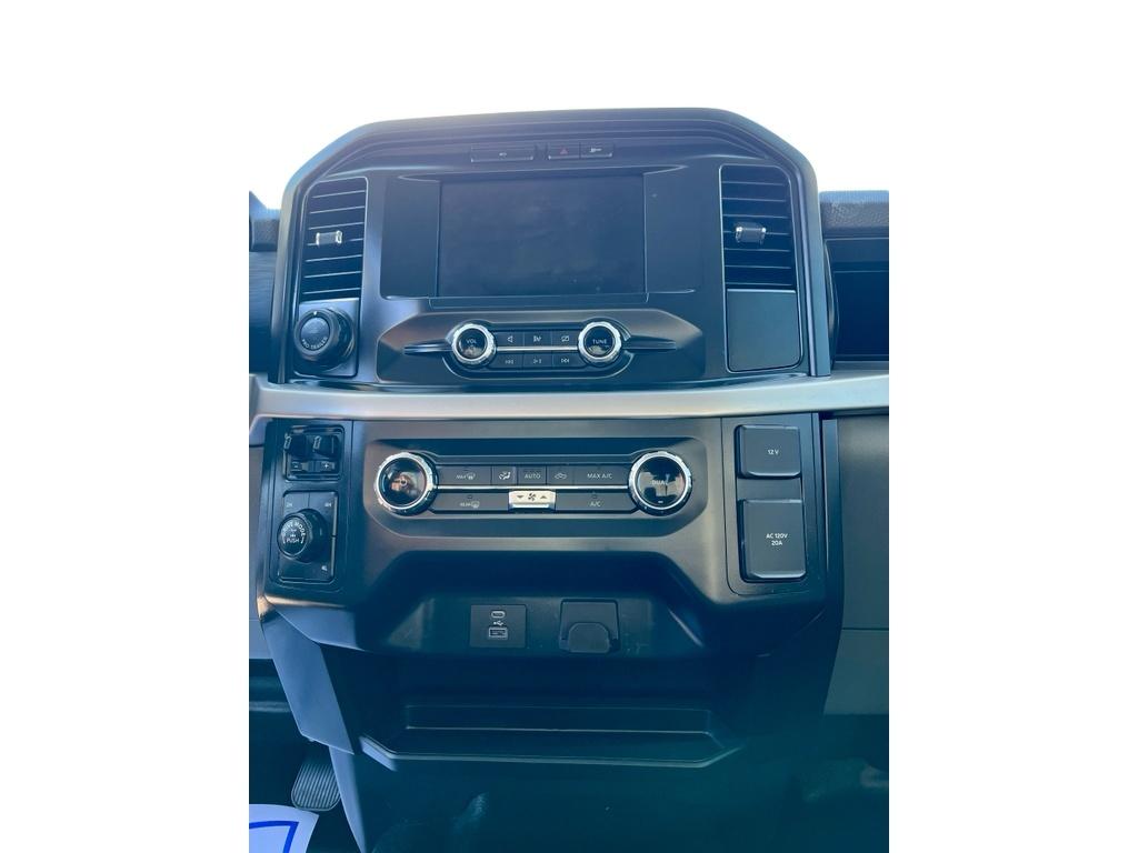 Used 2022 Iconic Silver Metallic Ford XL image 8